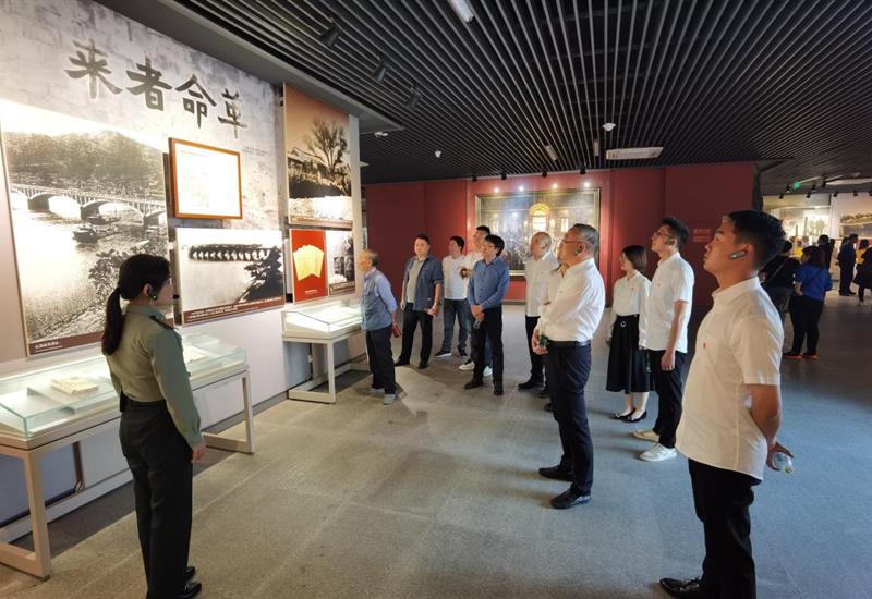 “展望十四五 勠力再启航”威廉希尔建设党支部开展红色星期五主题党日活动 (3)_800-550