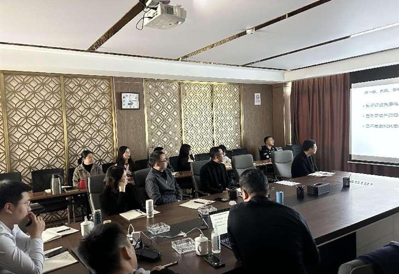 威廉希尔房产公司开展威廉希尔·天空的院子项目营销操盘逻辑培训会 (2)_800-550