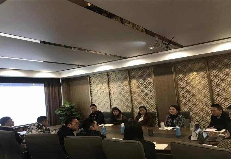 威廉希尔房产开展威廉希尔·天空的院子项目全员营销产品知识点培训会 (1)_800-550